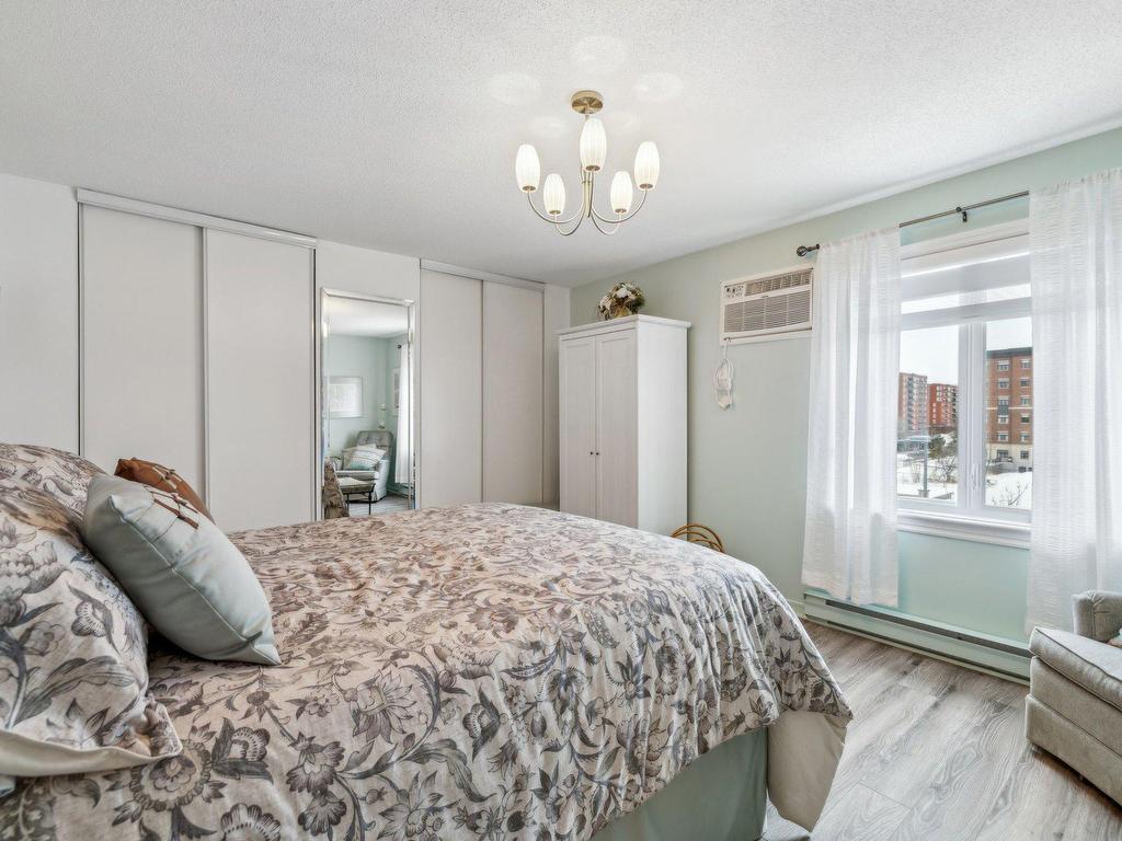 









84


Rue de Rouville

, 4,
Gatineau (Gatineau),




QC
J8T8L9

