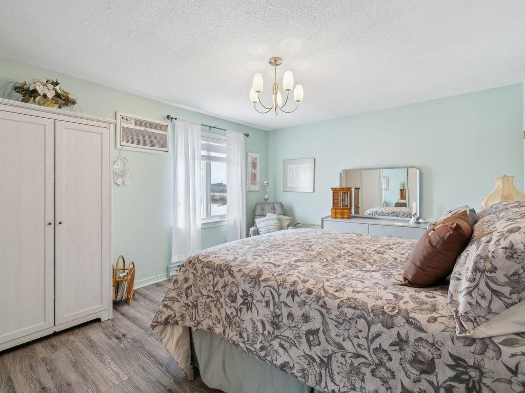 









84


Rue de Rouville

, 4,
Gatineau (Gatineau),




QC
J8T8L9

