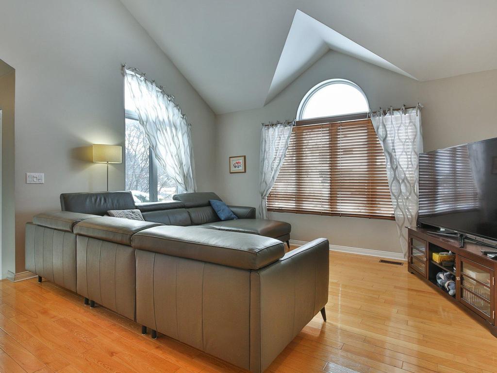









1112


Rue Henri-Laflamme

,
Saint-Jean-sur-Richelieu,




QC
J2X5H2

