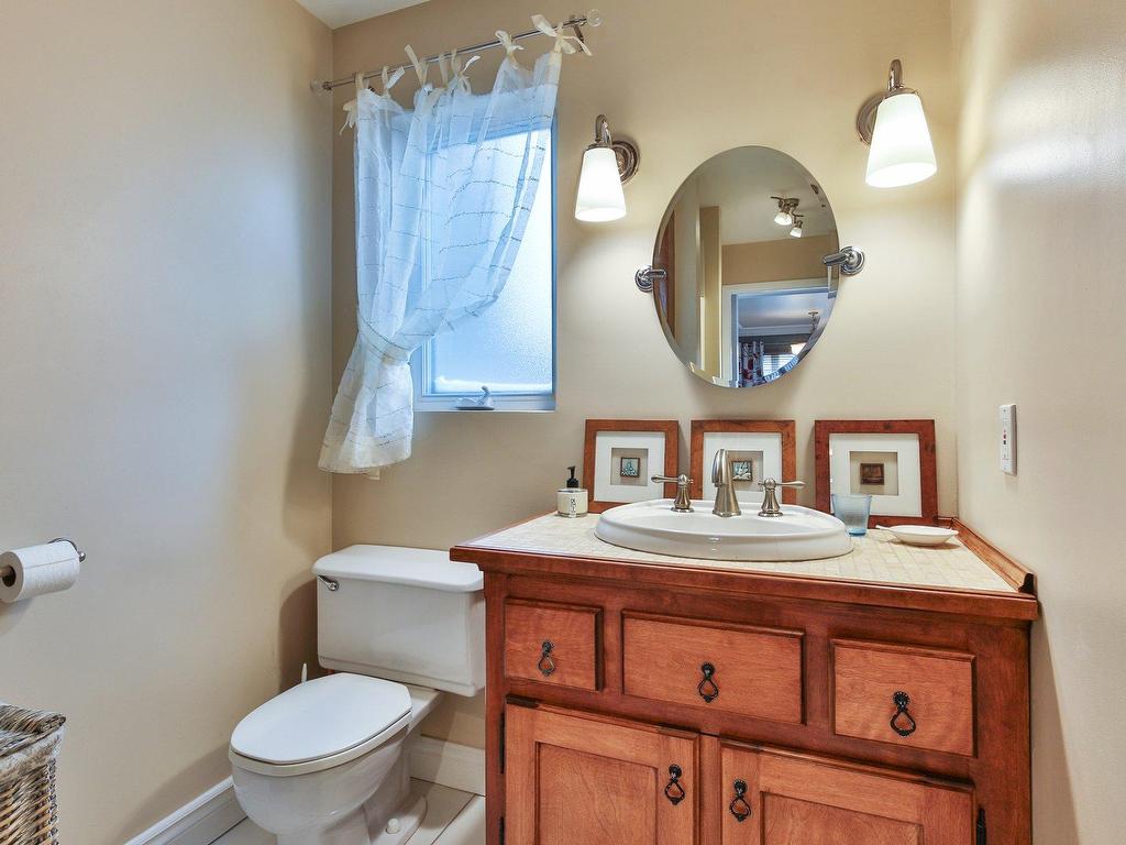 









1112


Rue Henri-Laflamme

,
Saint-Jean-sur-Richelieu,




QC
J2X5H2


