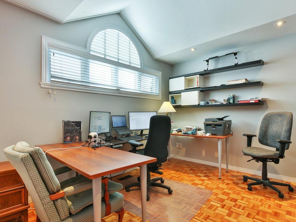 









1112


Rue Henri-Laflamme

,
Saint-Jean-sur-Richelieu,




QC
J2X5H2

