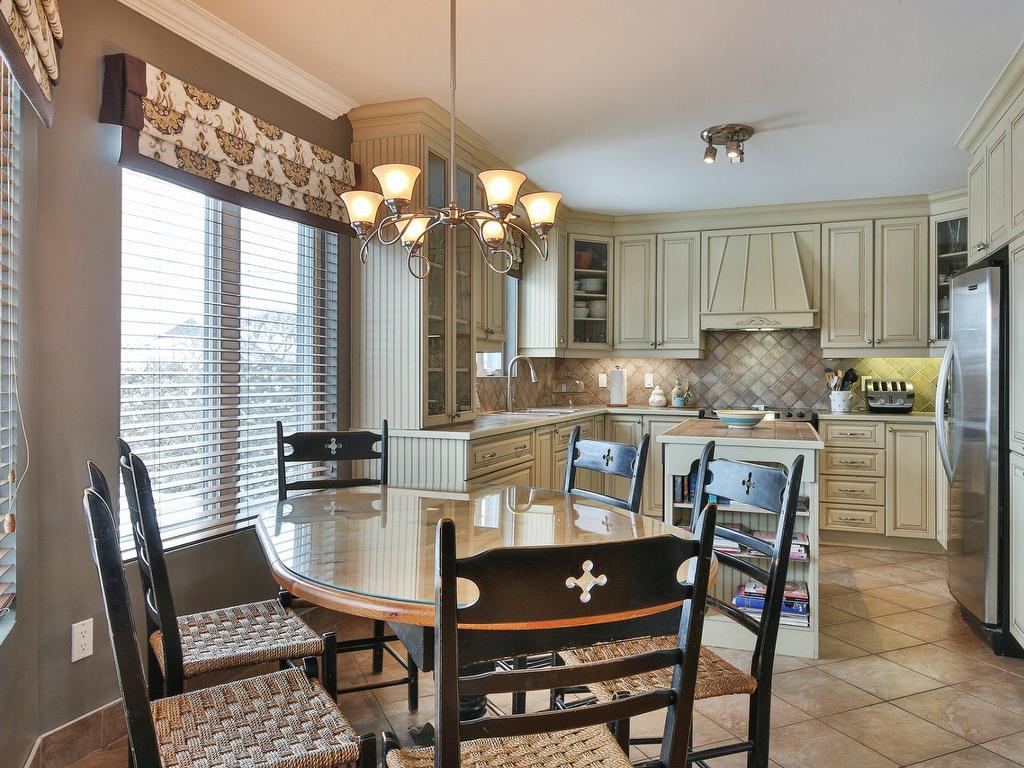 









1112


Rue Henri-Laflamme

,
Saint-Jean-sur-Richelieu,




QC
J2X5H2

