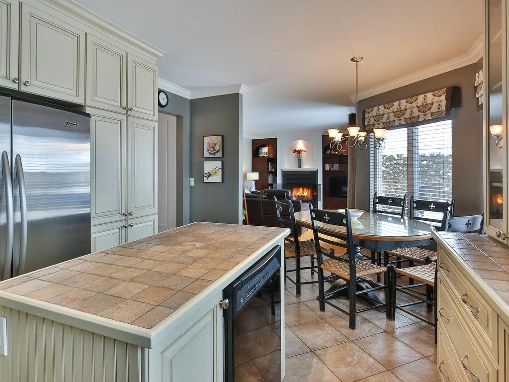 









1112


Rue Henri-Laflamme

,
Saint-Jean-sur-Richelieu,




QC
J2X5H2

