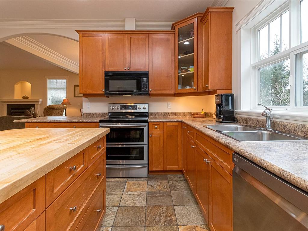 









2559


Myles Lake

Rd,
Nanaimo,




BC
V9X 1E7

