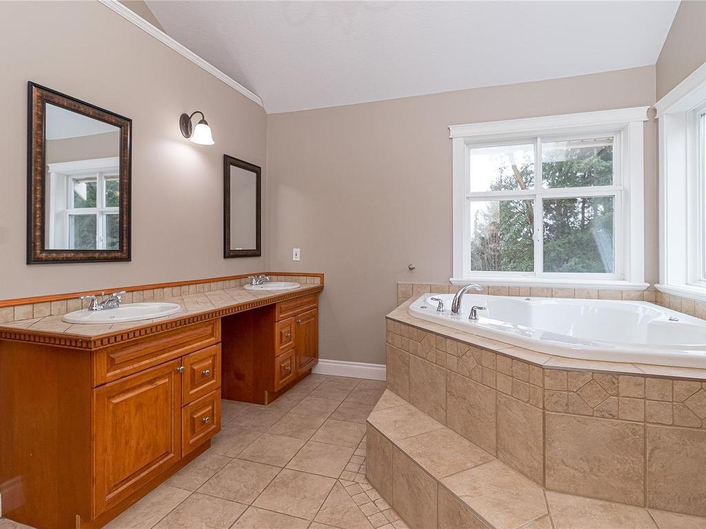 









2559


Myles Lake

Rd,
Nanaimo,




BC
V9X 1E7

