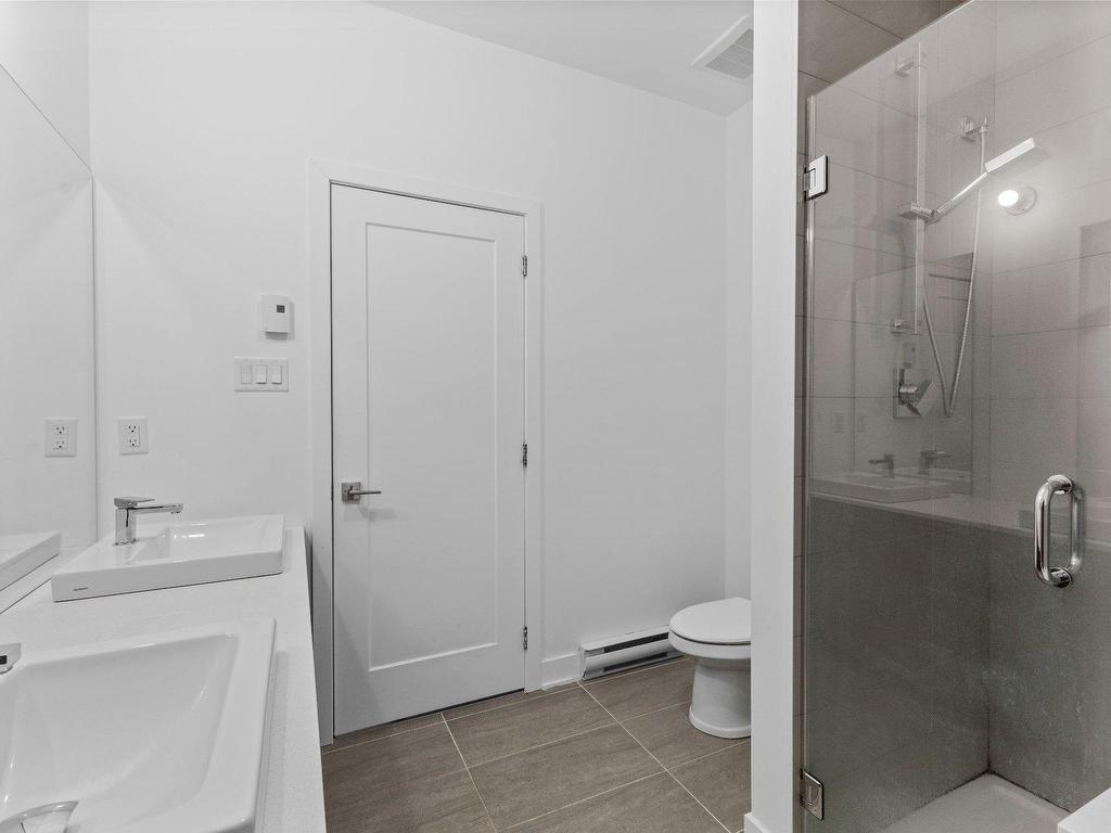 









1063


Rue Jacqueline-Sicotte

,
Montréal (LaSalle),




QC
H8N0G3

