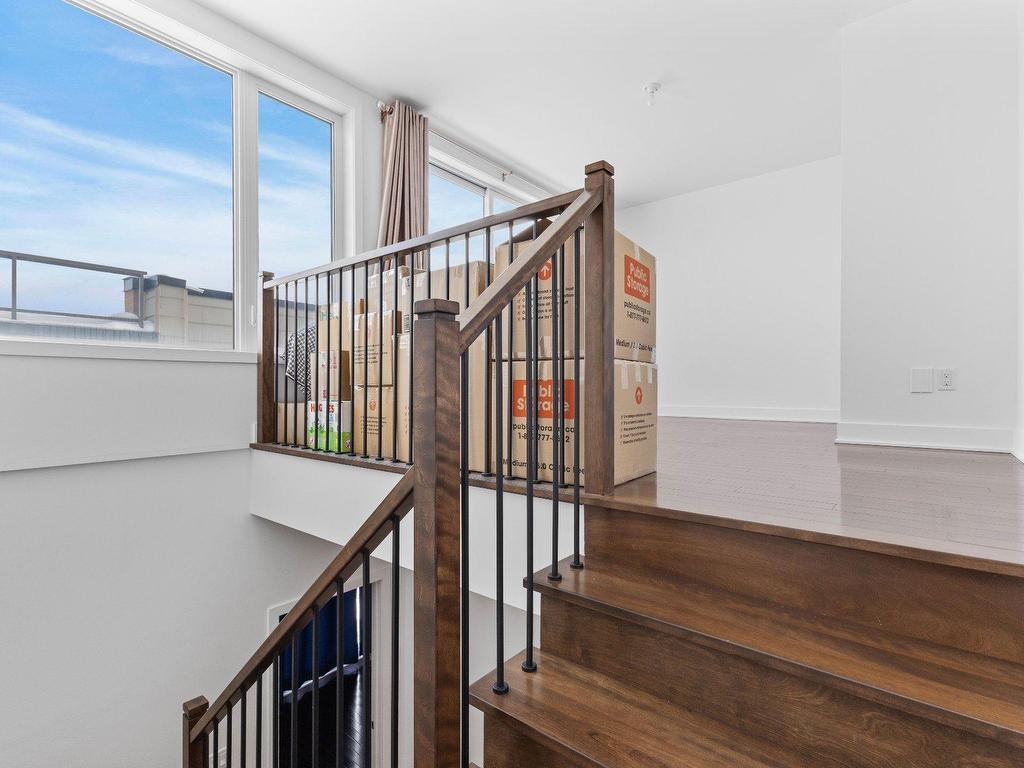 









1063


Rue Jacqueline-Sicotte

,
Montréal (LaSalle),




QC
H8N0G3

