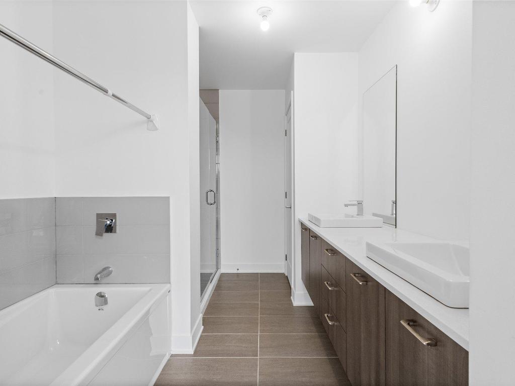 









1063


Rue Jacqueline-Sicotte

,
Montréal (LaSalle),




QC
H8N0G3

