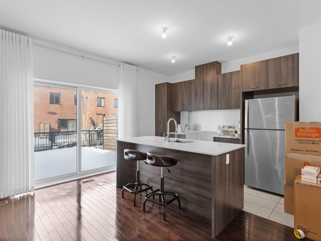 









1063


Rue Jacqueline-Sicotte

,
Montréal (LaSalle),




QC
H8N0G3

