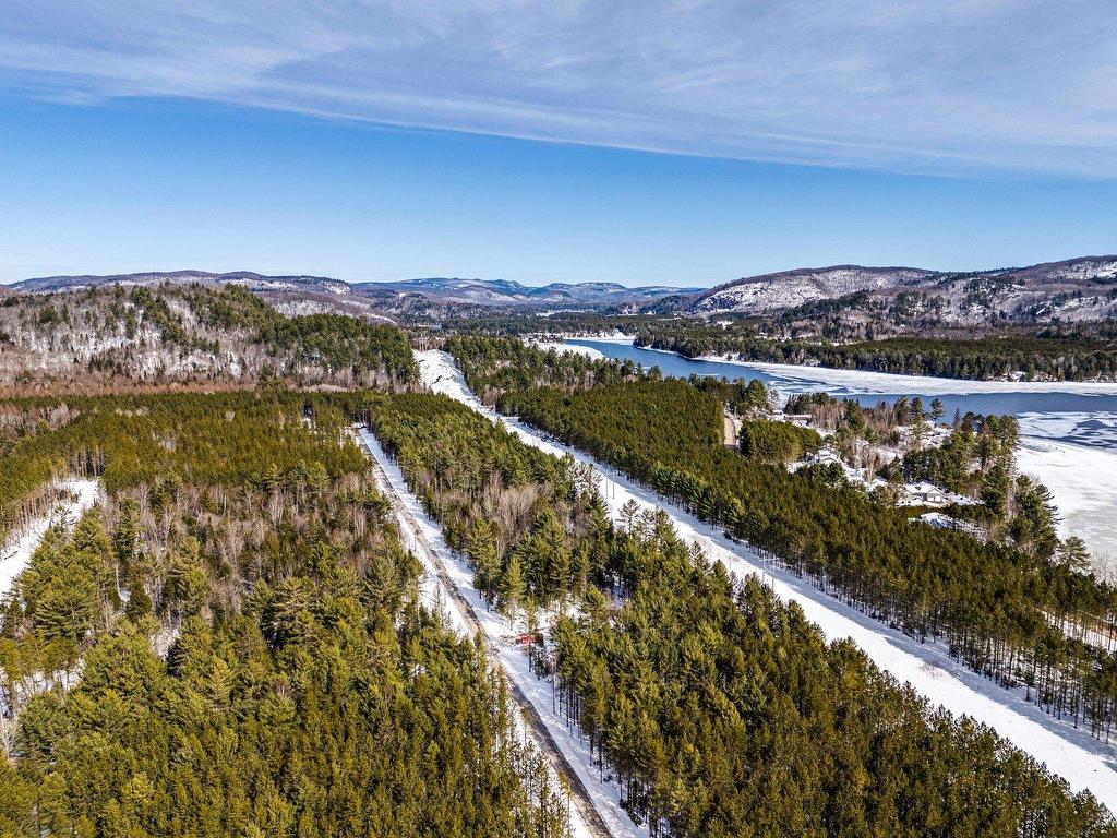 












Ch. du Sommet

,
Bowman,




QC
J0X3C0

