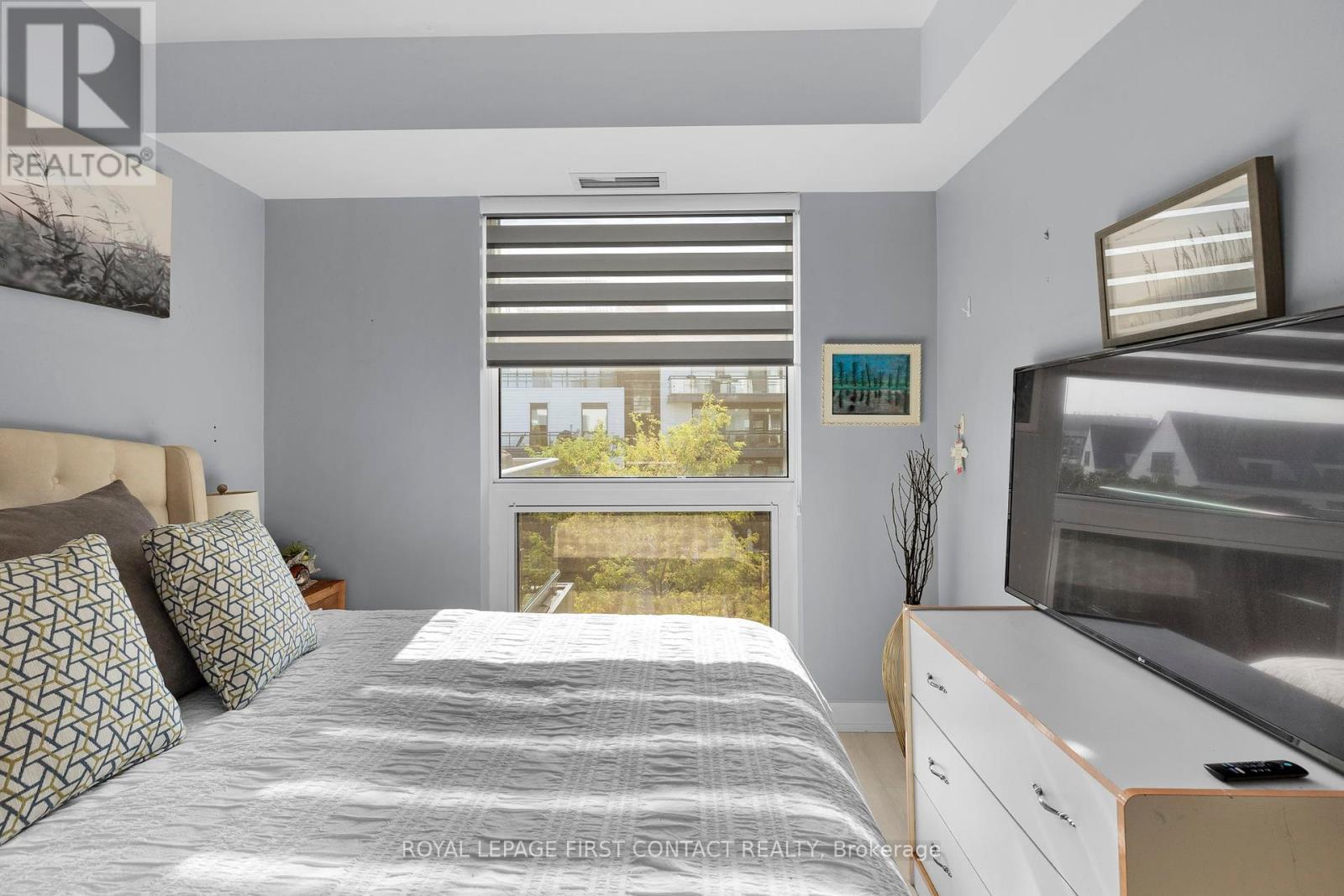 












C320 - 301 SEA RAY AVENUE

,
Innisfil,




Ontario
L9S2P7

