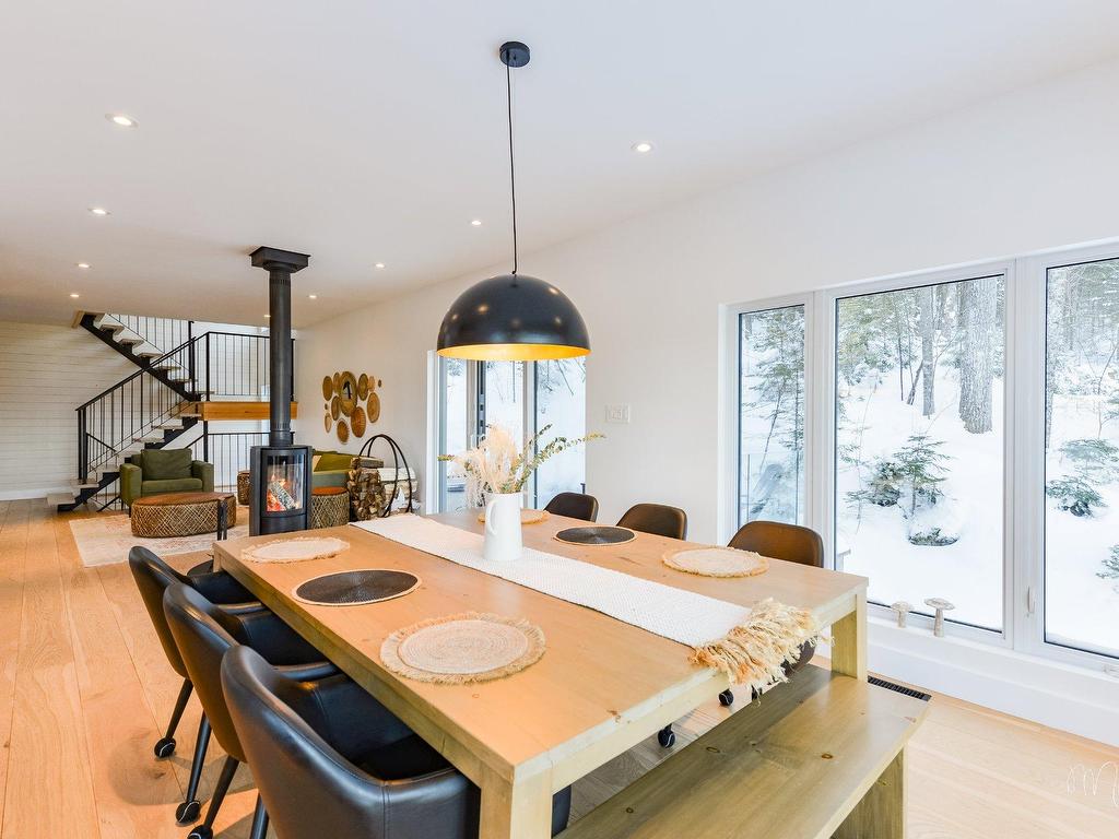 









418


Ch. du Lac-Cardin

,
Lantier,




QC
J0T1V0

