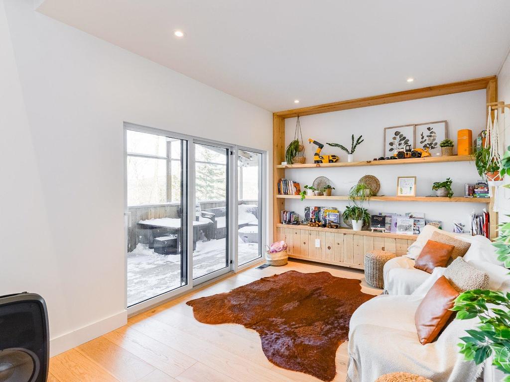 









418


Ch. du Lac-Cardin

,
Lantier,




QC
J0T1V0

