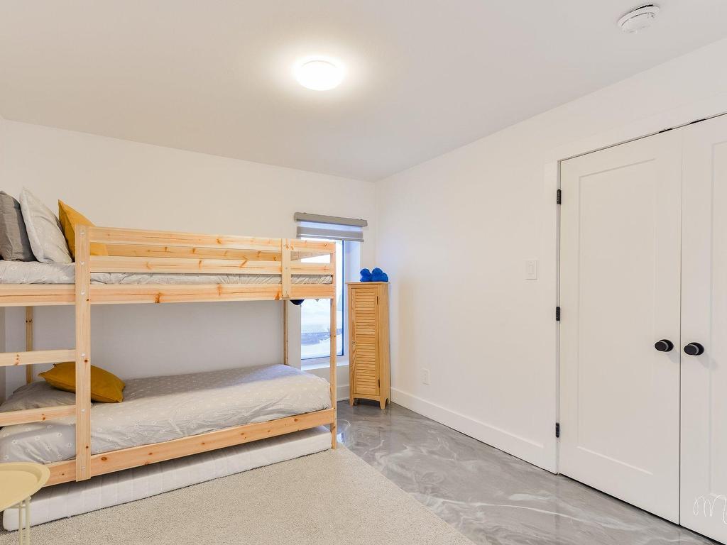 









418


Ch. du Lac-Cardin

,
Lantier,




QC
J0T1V0

