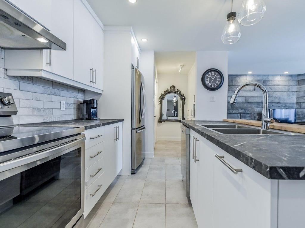 









307


Rue Ste-Catherine

, 202,
Saint-Constant,




QC
J5A0G1

