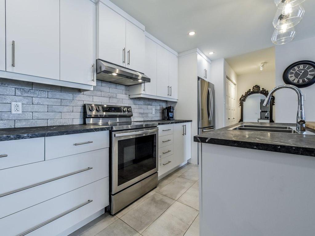 









307


Rue Ste-Catherine

, 202,
Saint-Constant,




QC
J5A0G1

