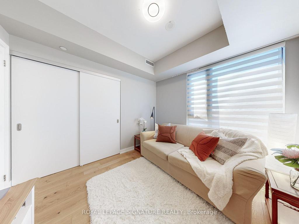 









1100


Kingston

Road, 216,
Toronto,




ON
M1N 1N4


