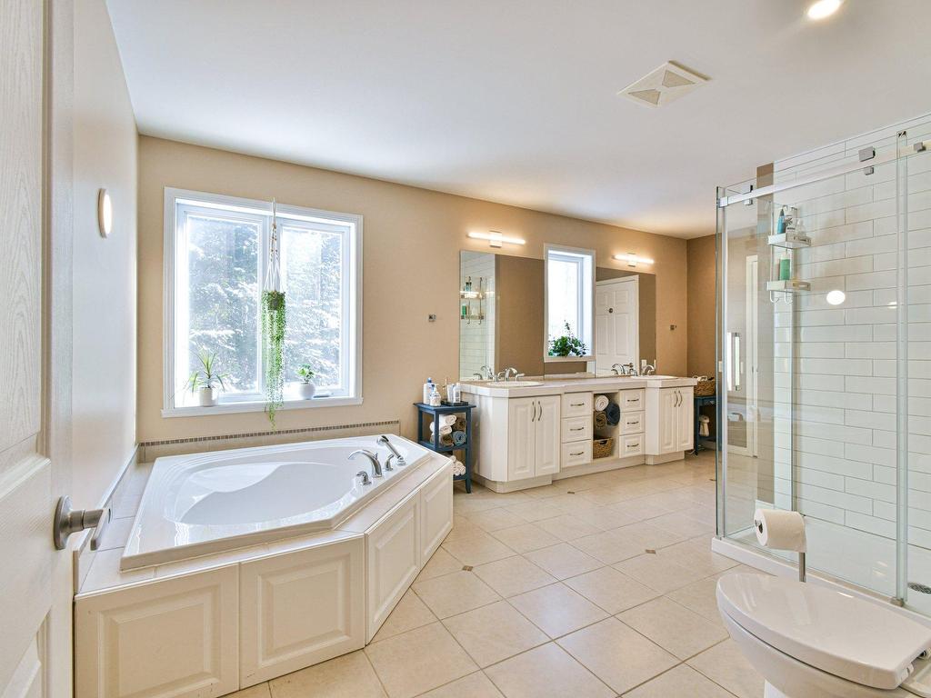 









104


Rue du Bonniebrook

,
Saint-Colomban,




QC
J5K1S1


