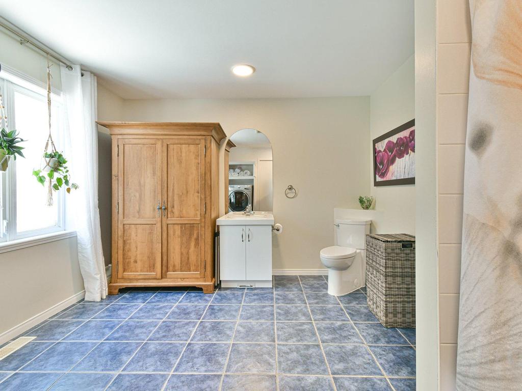 









104


Rue du Bonniebrook

,
Saint-Colomban,




QC
J5K1S1

