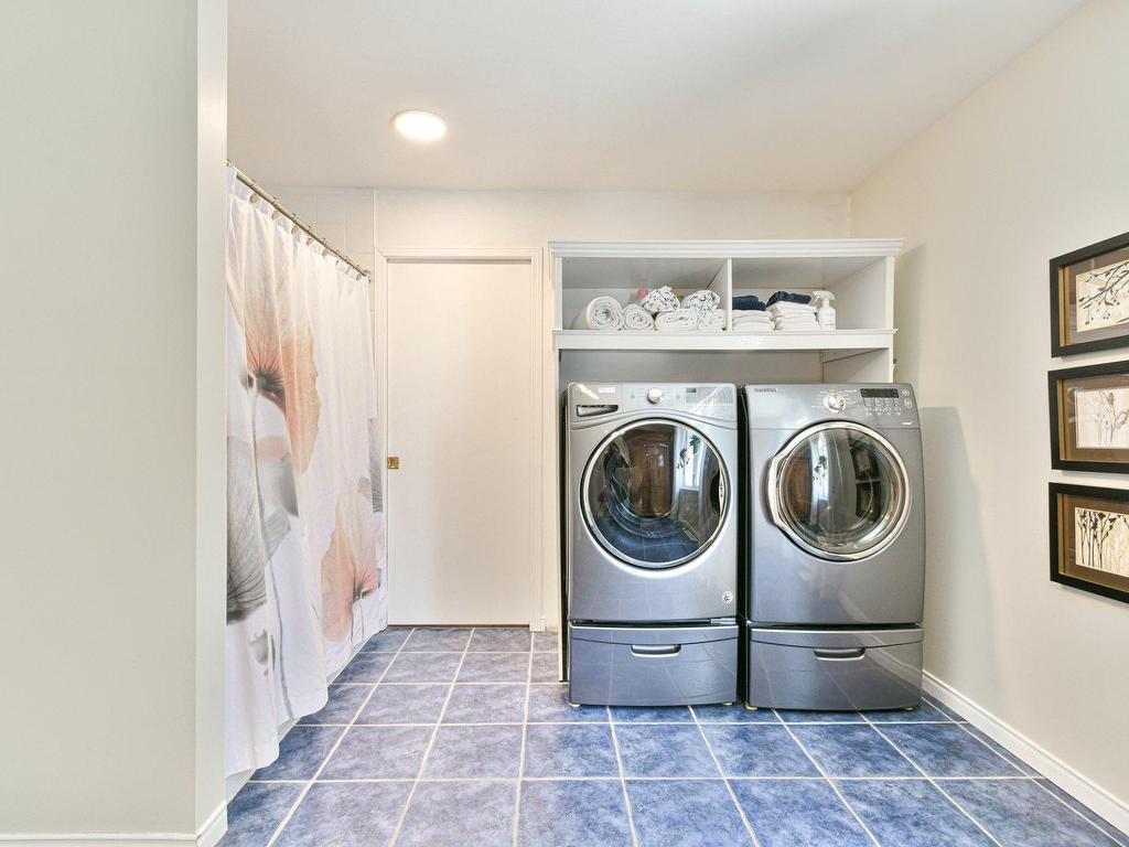 









104


Rue du Bonniebrook

,
Saint-Colomban,




QC
J5K1S1

