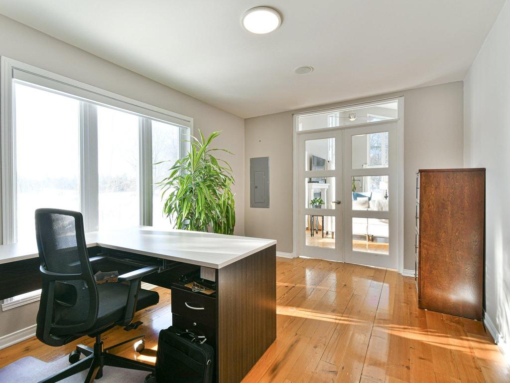 









104


Rue du Bonniebrook

,
Saint-Colomban,




QC
J5K1S1

