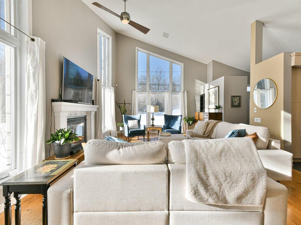 









104


Rue du Bonniebrook

,
Saint-Colomban,




QC
J5K1S1

