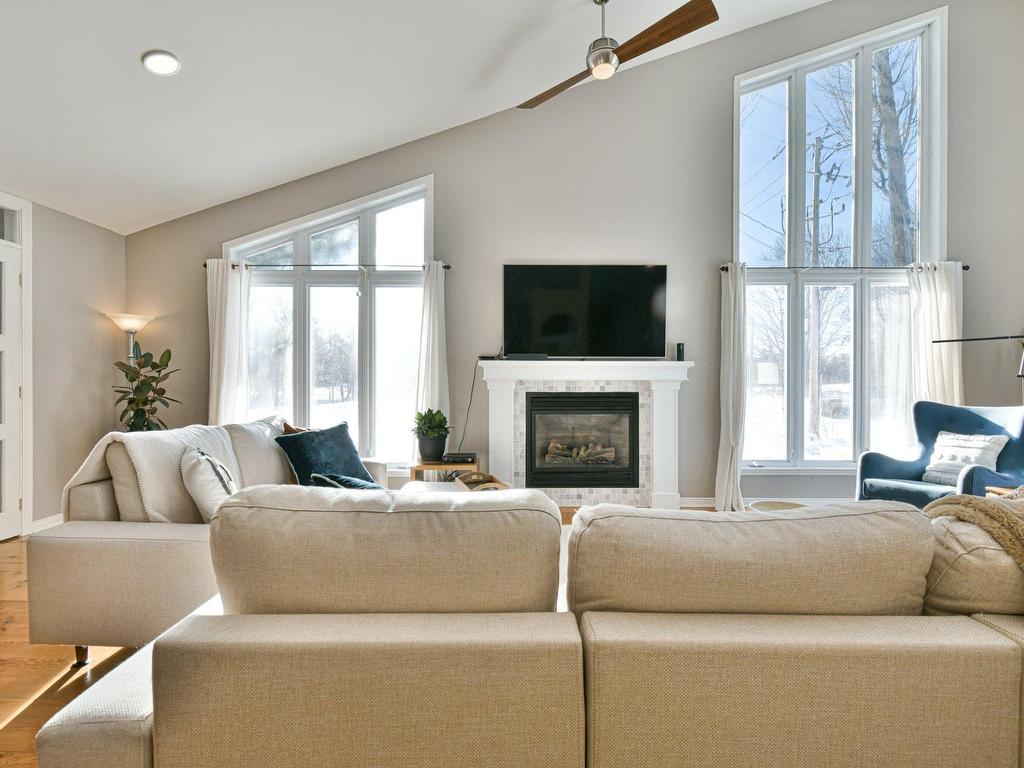 









104


Rue du Bonniebrook

,
Saint-Colomban,




QC
J5K1S1

