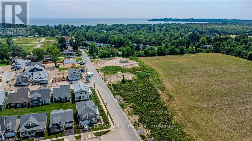 












18 LOGANBERRY COURT

,
Fort Erie (Crystal Beach),




Ontario
L0S1B0

