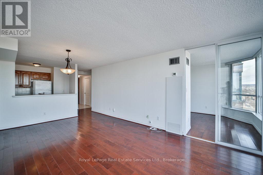 












1208 - 1276 MAPLE CROSSING BOULEVARD W

,
Burlington (Brant),




Ontario
L7S2J9

