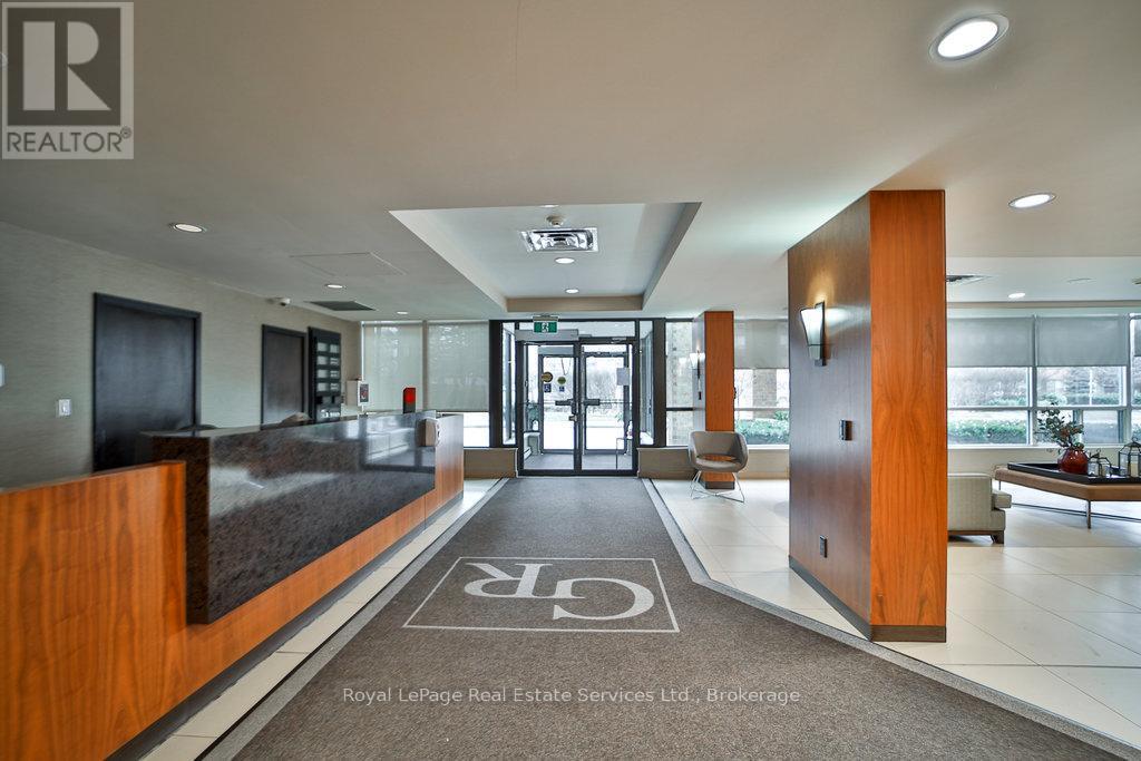 












1208 - 1276 MAPLE CROSSING BOULEVARD W

,
Burlington (Brant),




Ontario
L7S2J9

