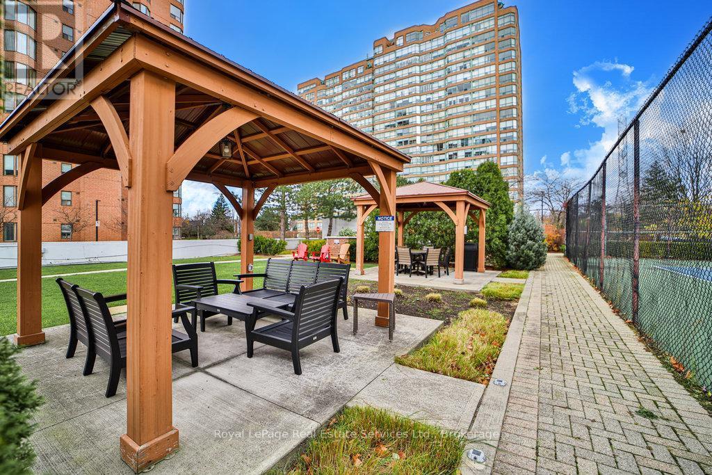 












1208 - 1276 MAPLE CROSSING BOULEVARD W

,
Burlington (Brant),




Ontario
L7S2J9

