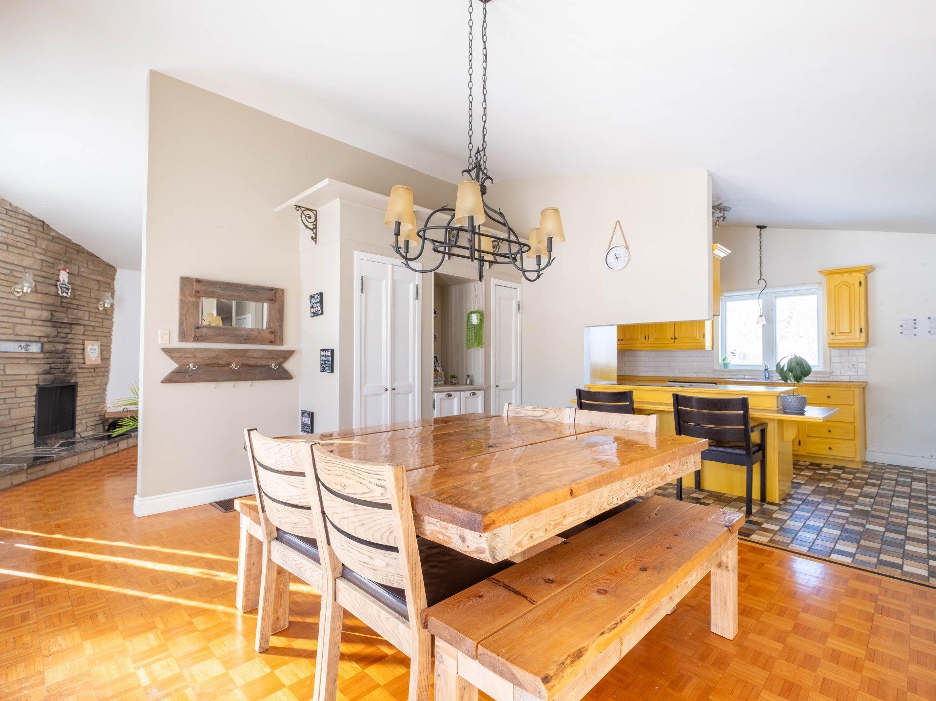 









320


Rg Sud

,
Sainte-Victoire-de-Sorel,




QC
J0G1T0


