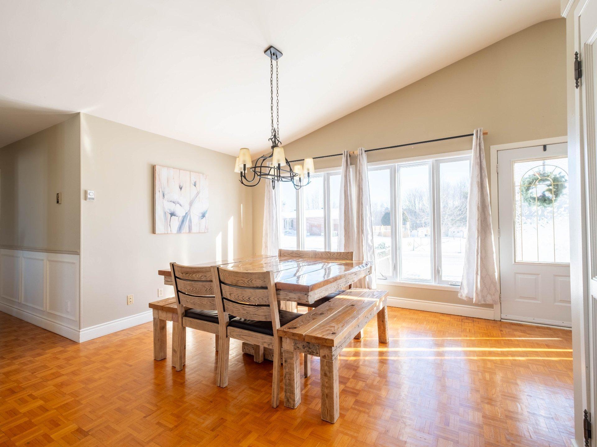 









320


Rg Sud

,
Sainte-Victoire-de-Sorel,




QC
J0G1T0

