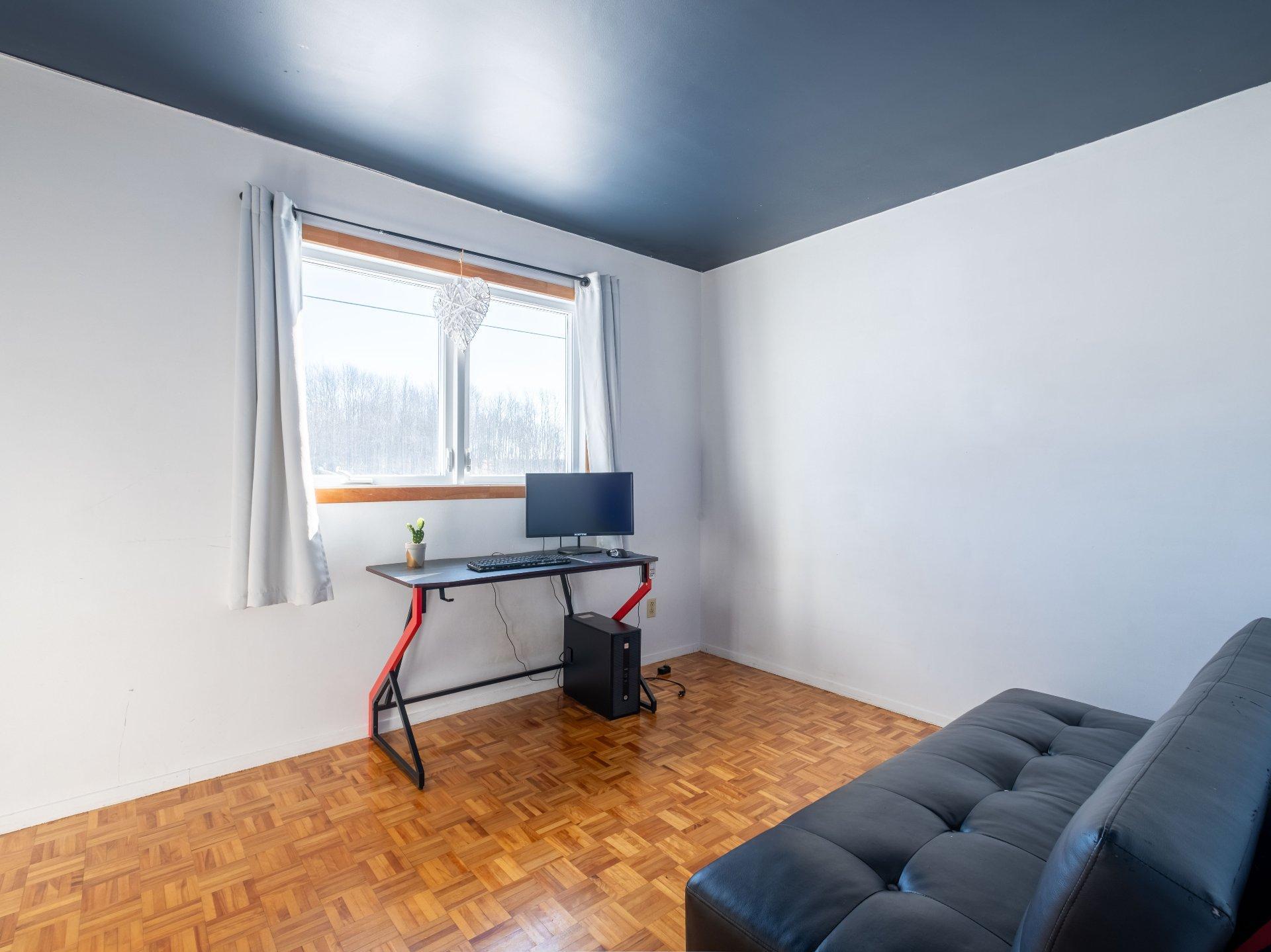 









320


Rg Sud

,
Sainte-Victoire-de-Sorel,




QC
J0G1T0


