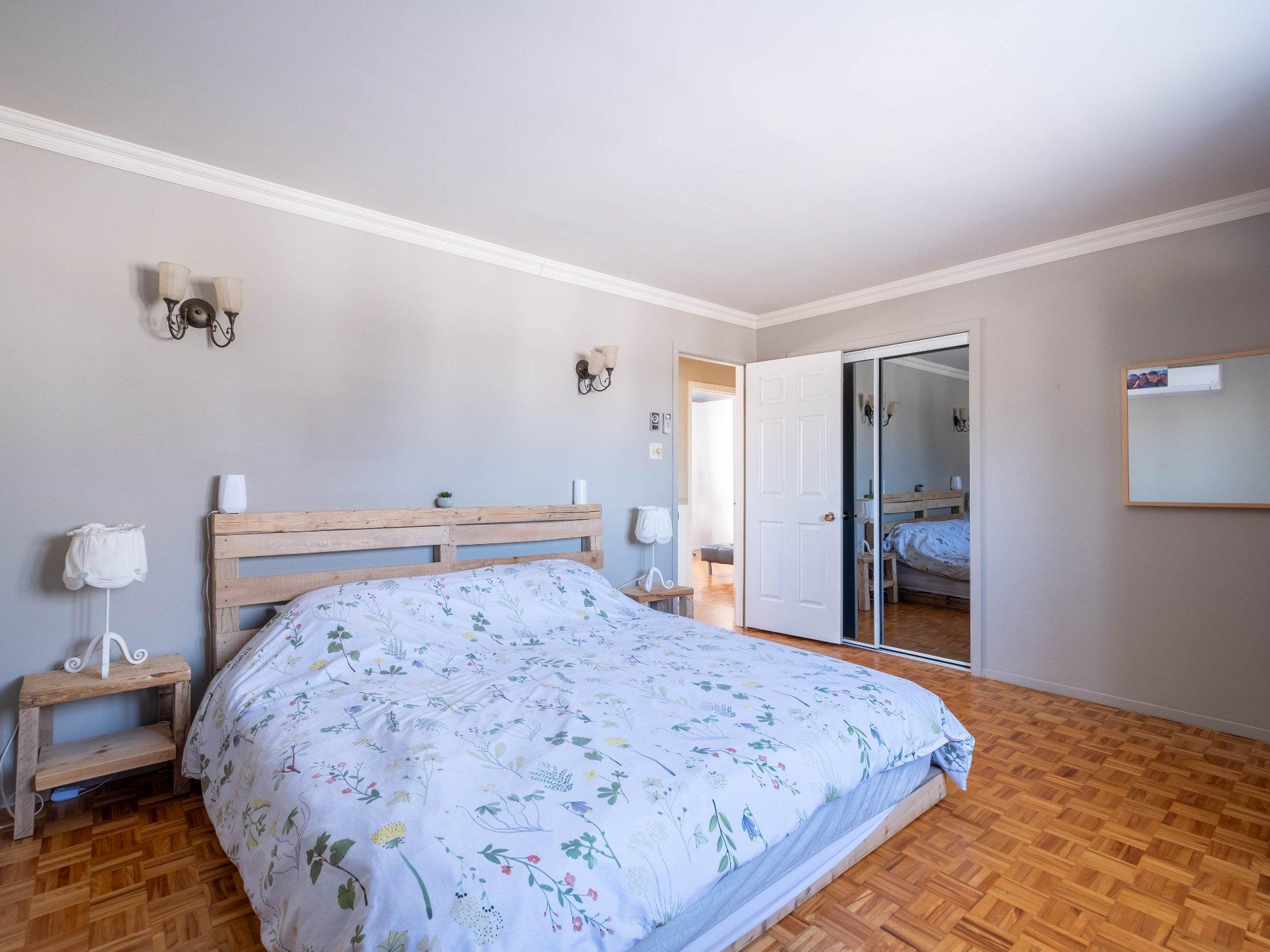 









320


Rg Sud

,
Sainte-Victoire-de-Sorel,




QC
J0G1T0

