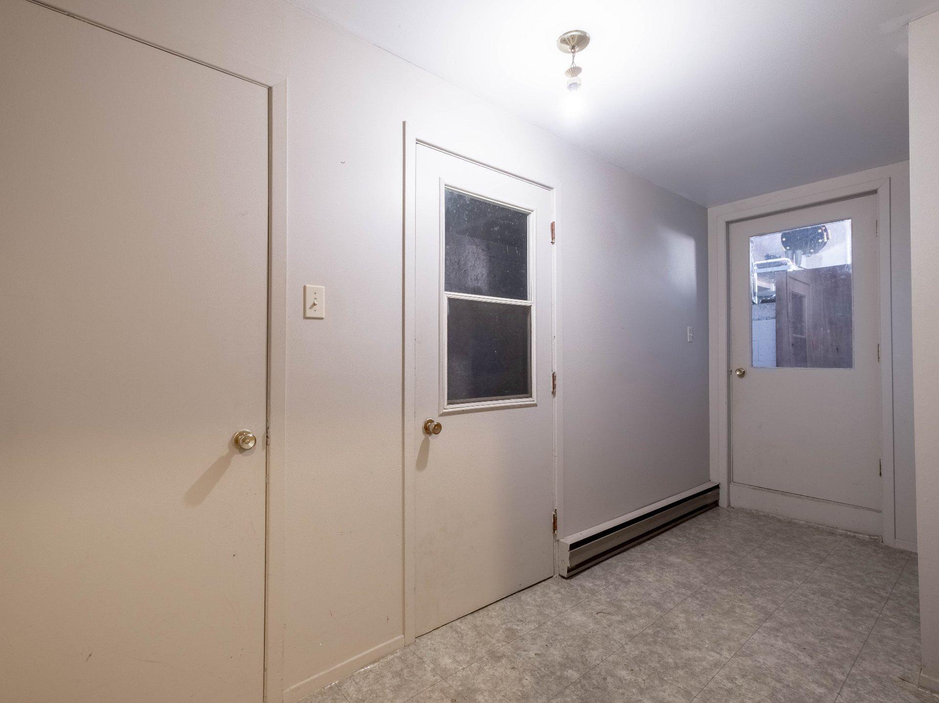 









320


Rg Sud

,
Sainte-Victoire-de-Sorel,




QC
J0G1T0

