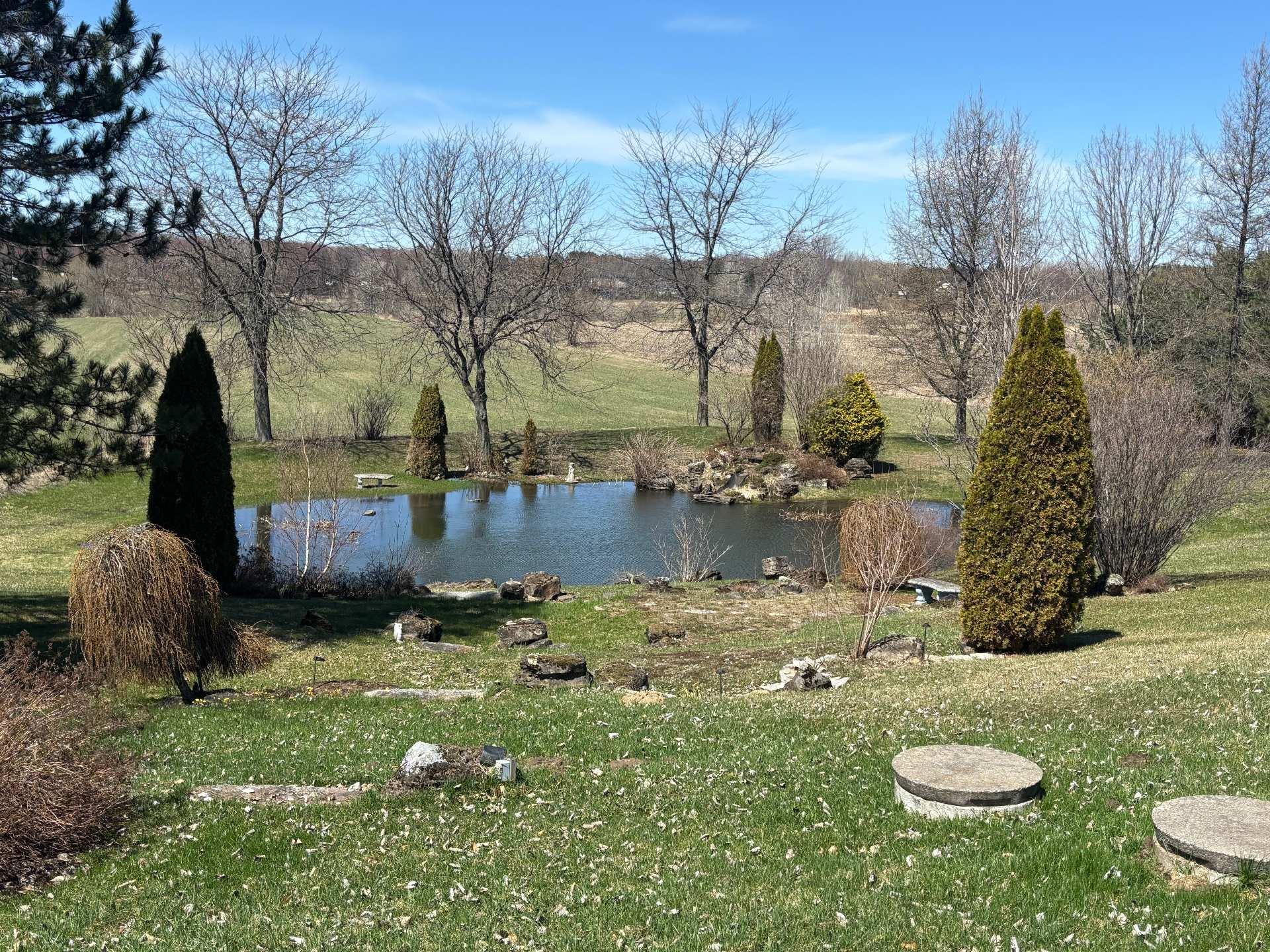 









320


Rg Sud

,
Sainte-Victoire-de-Sorel,




QC
J0G1T0

