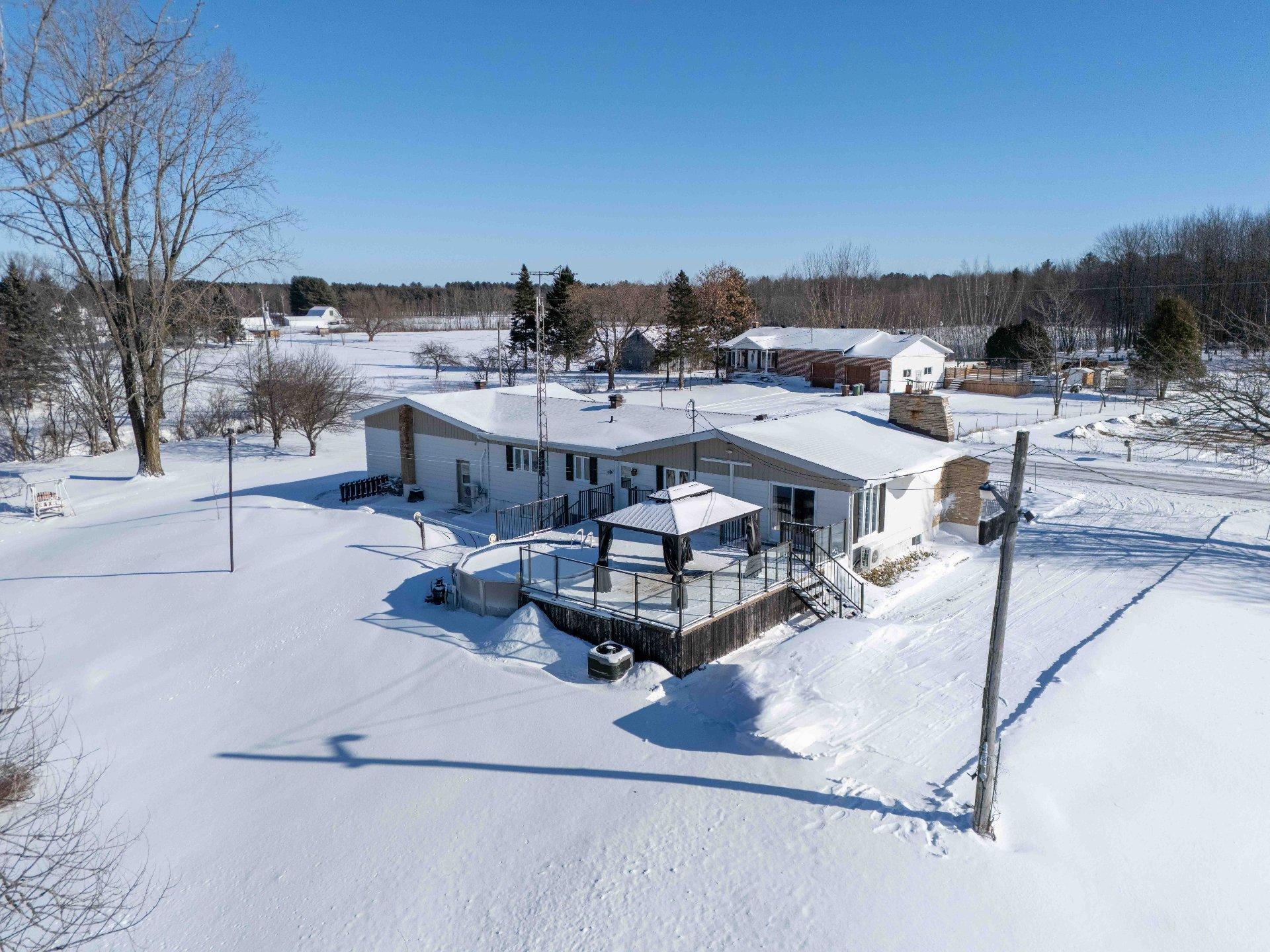 









320


Rg Sud

,
Sainte-Victoire-de-Sorel,




QC
J0G1T0

