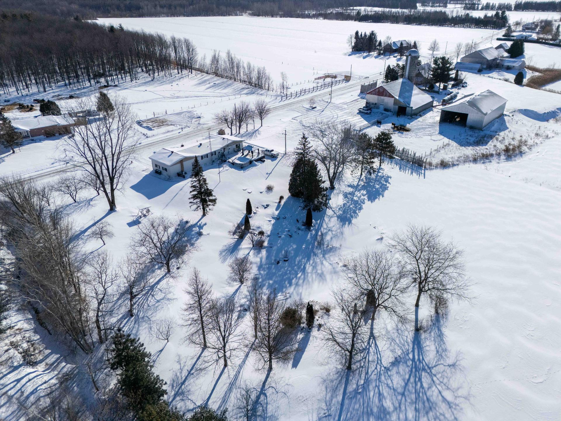 









320


Rg Sud

,
Sainte-Victoire-de-Sorel,




QC
J0G1T0


