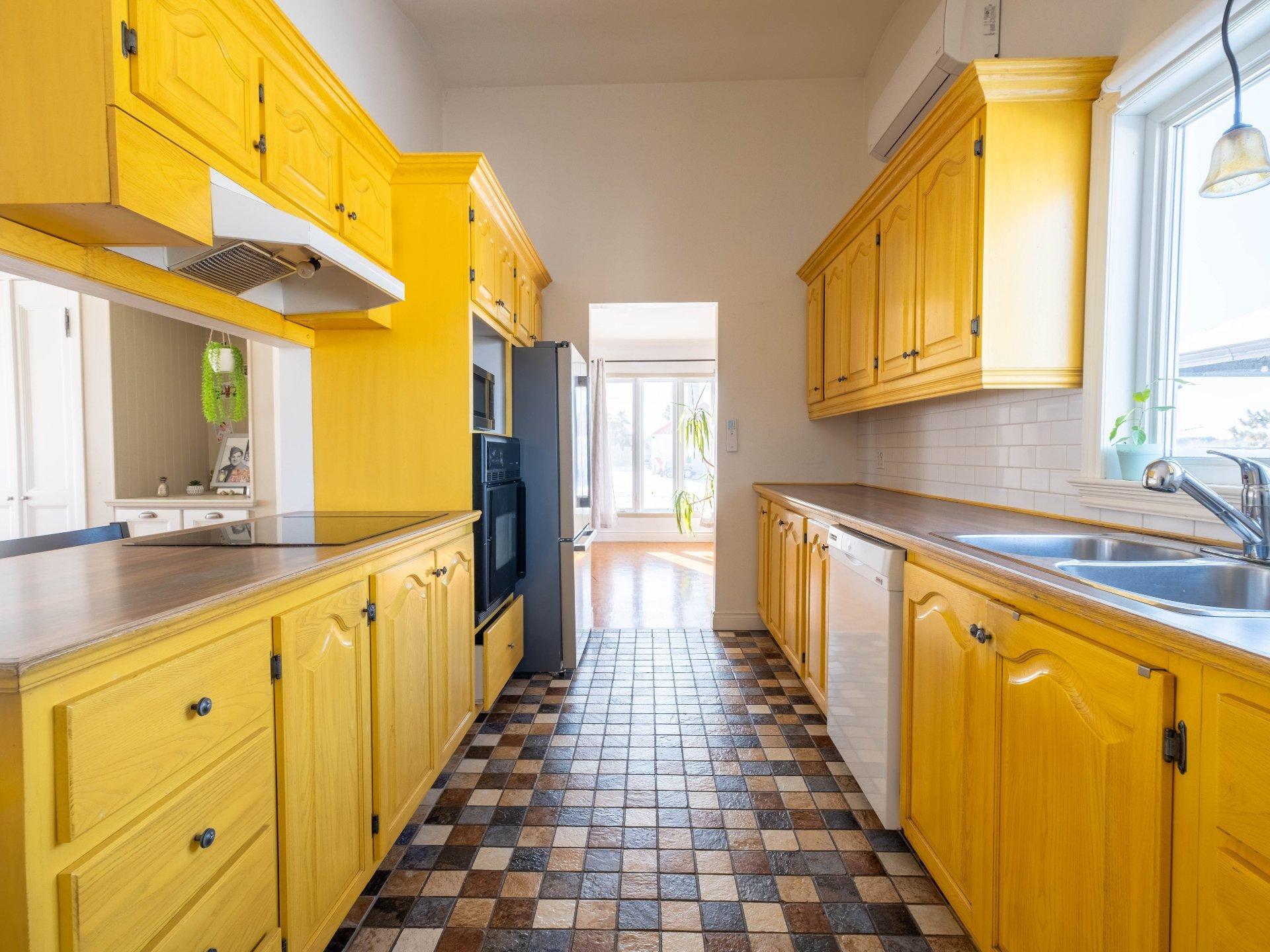 









320


Rg Sud

,
Sainte-Victoire-de-Sorel,




QC
J0G1T0

