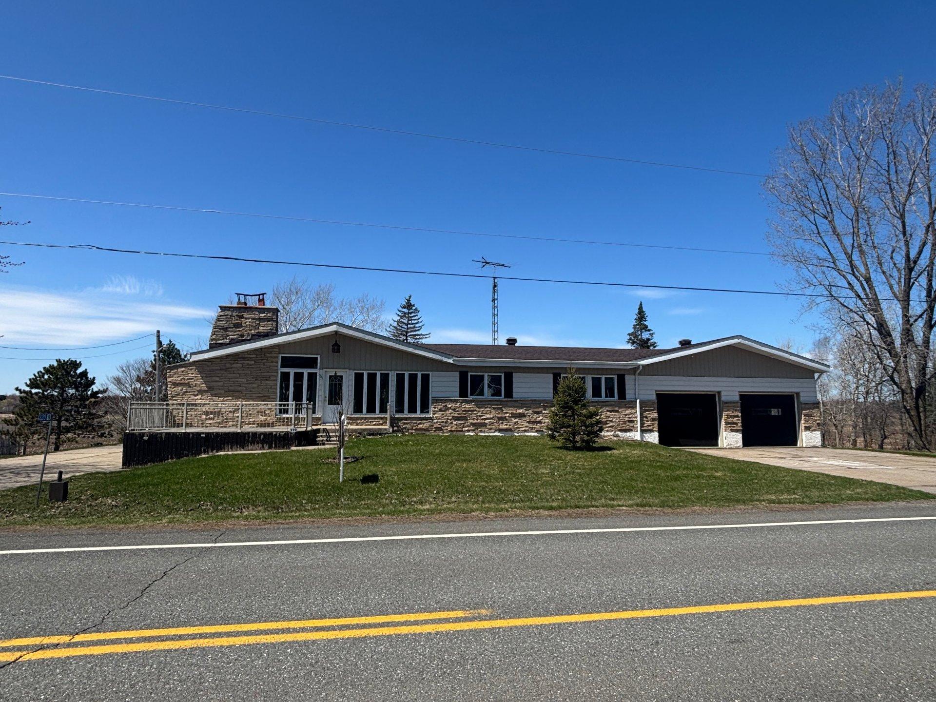 









320


Rg Sud

,
Sainte-Victoire-de-Sorel,




QC
J0G1T0

