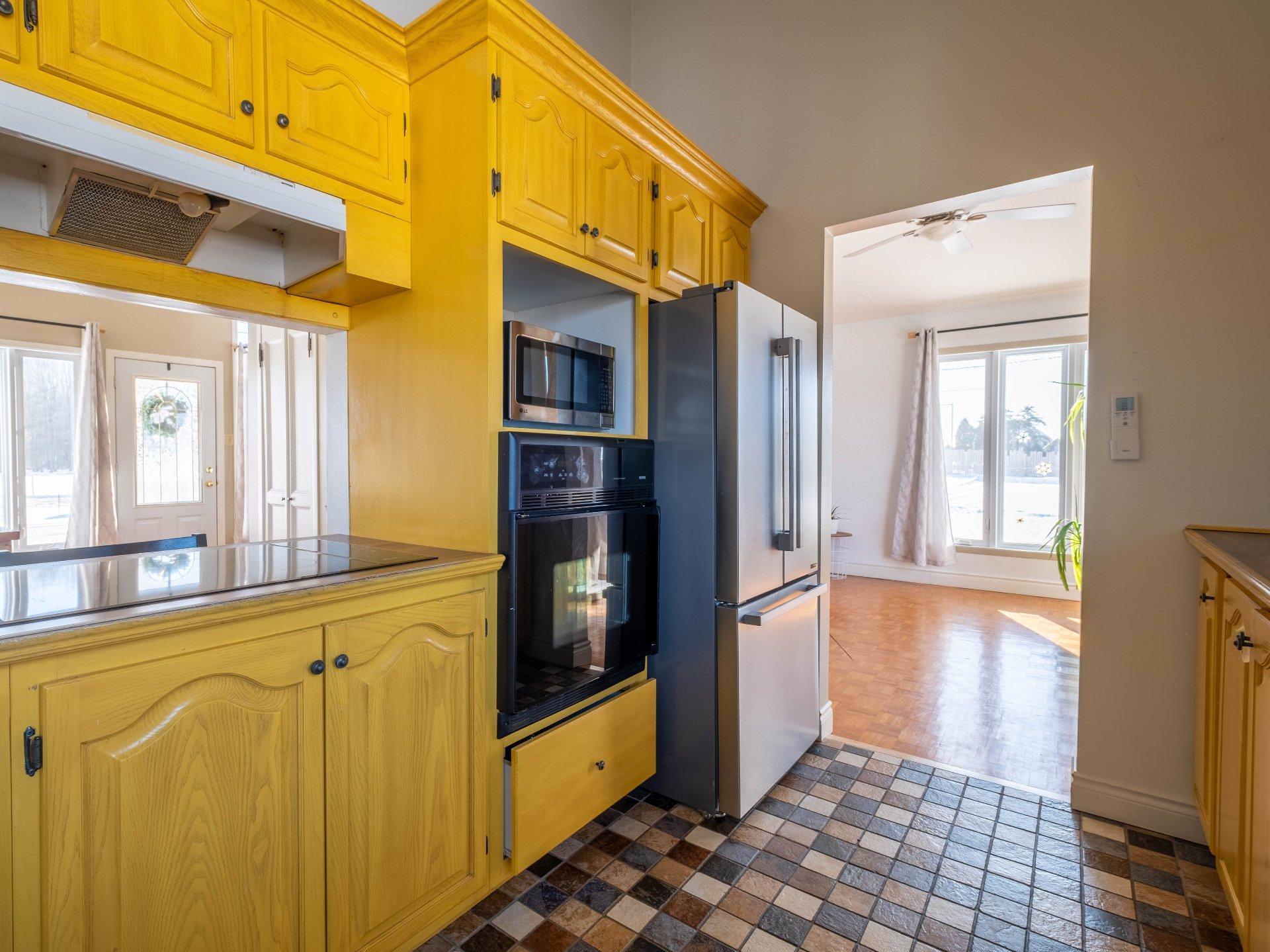 









320


Rg Sud

,
Sainte-Victoire-de-Sorel,




QC
J0G1T0

