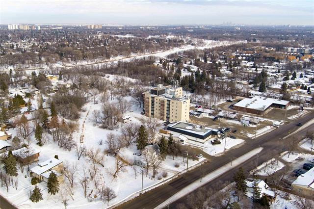 









6021


Roblin

BLVD,
Winnipeg,




MB
R2E 1H3


