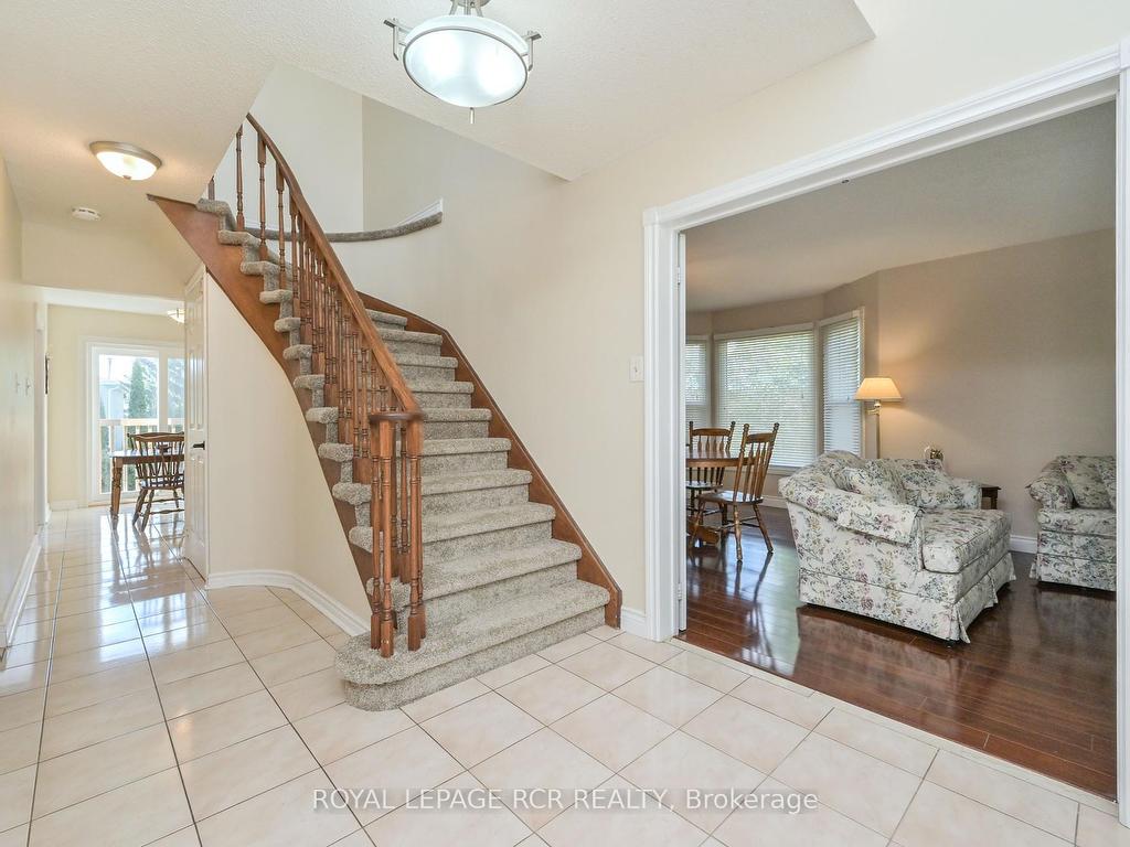 









202


Edenwood

Crescent,
Orangeville,




ON
L9W 4M9


