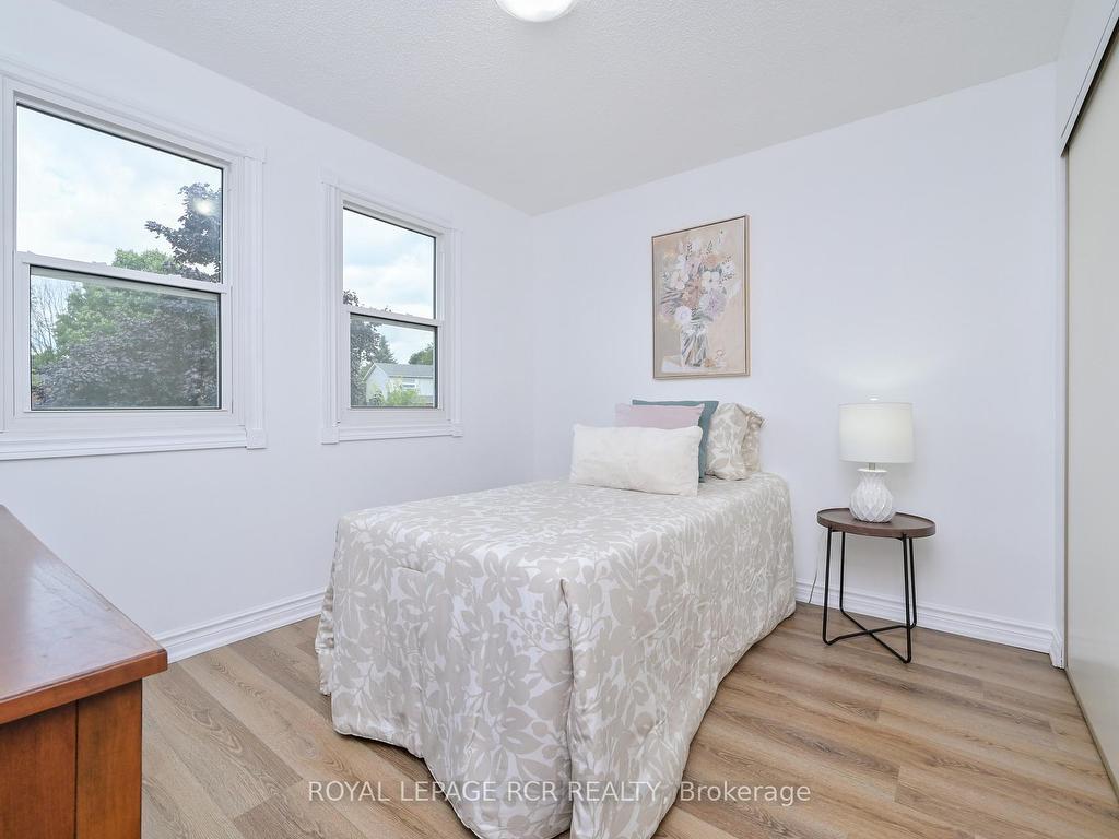









202


Edenwood

Crescent,
Orangeville,




ON
L9W 4M9

