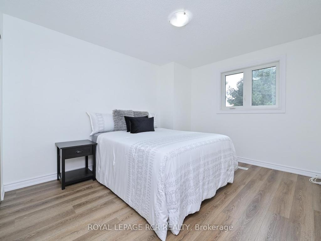 









202


Edenwood

Crescent,
Orangeville,




ON
L9W 4M9

