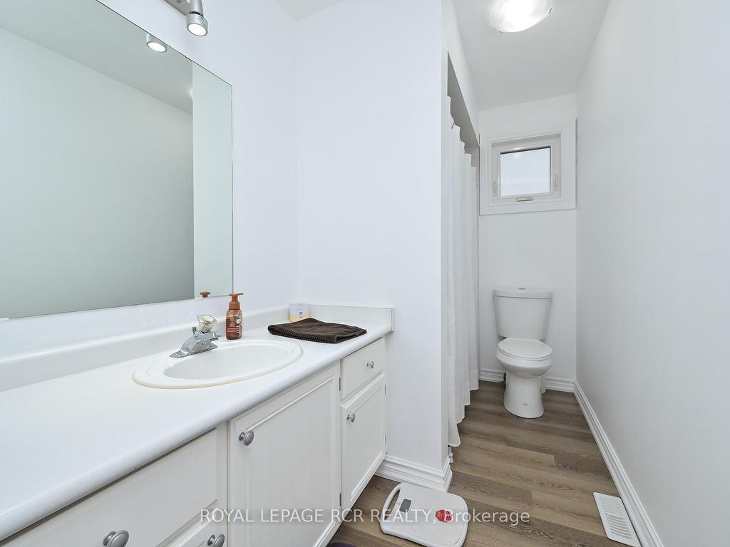 









202


Edenwood

Crescent,
Orangeville,




ON
L9W 4M9

