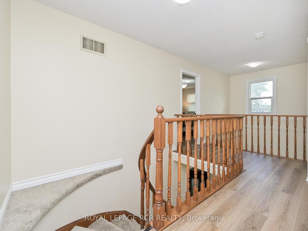 









202


Edenwood

Crescent,
Orangeville,




ON
L9W 4M9

