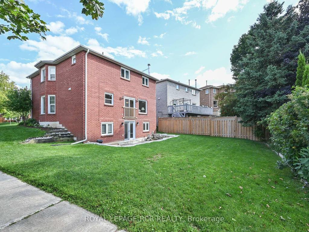 









202


Edenwood

Crescent,
Orangeville,




ON
L9W 4M9

