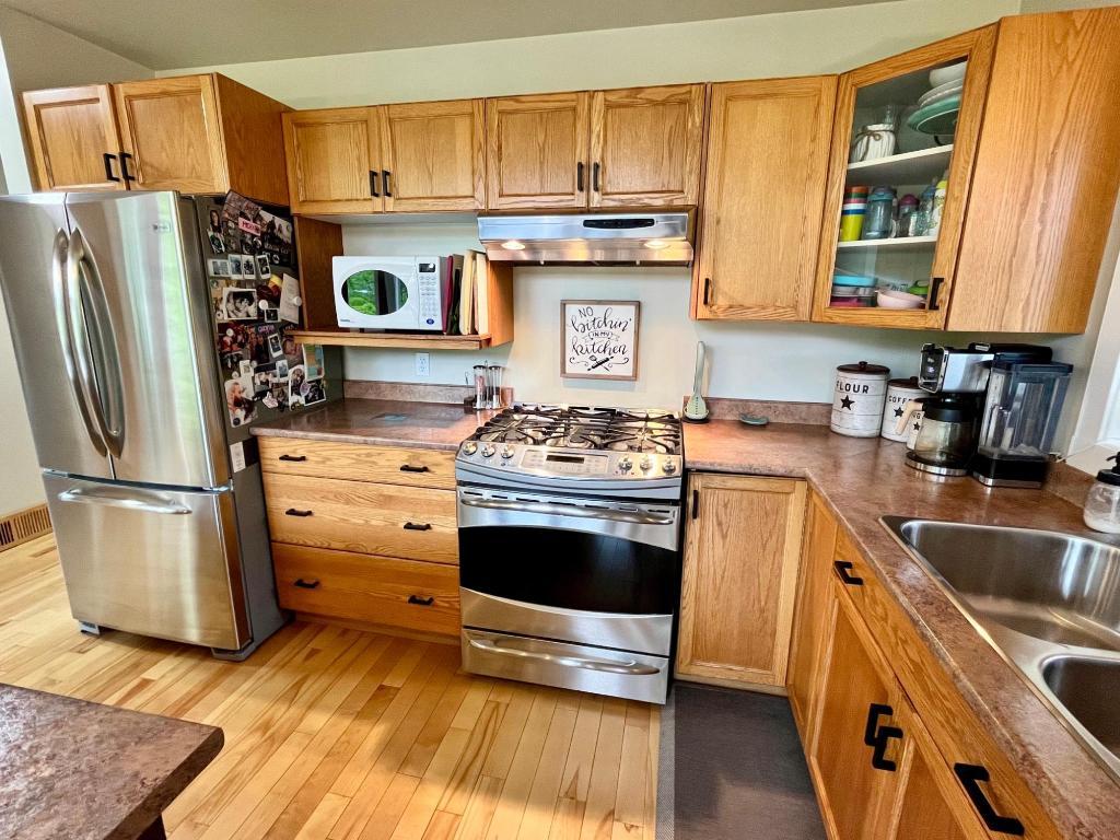 









185


DONNELLYS

Road,
Nakusp,




BC
V0G 1R1

